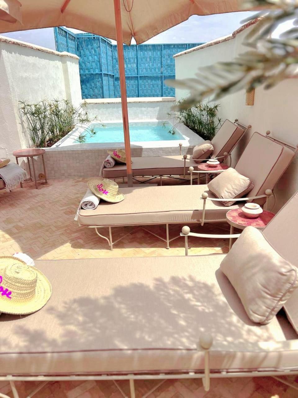 Le Singe Rose Hotel มาร์ราเกช ภายนอก รูปภาพ