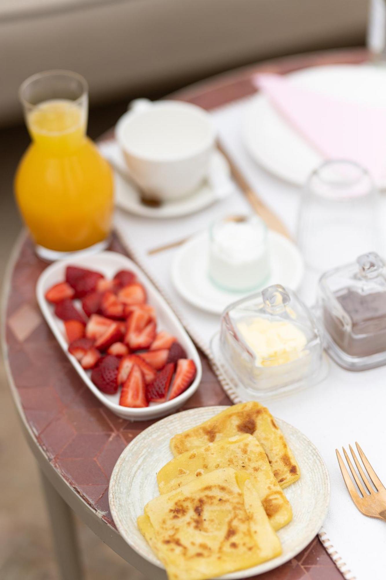 Le Singe Rose Hotel มาร์ราเกช ภายนอก รูปภาพ